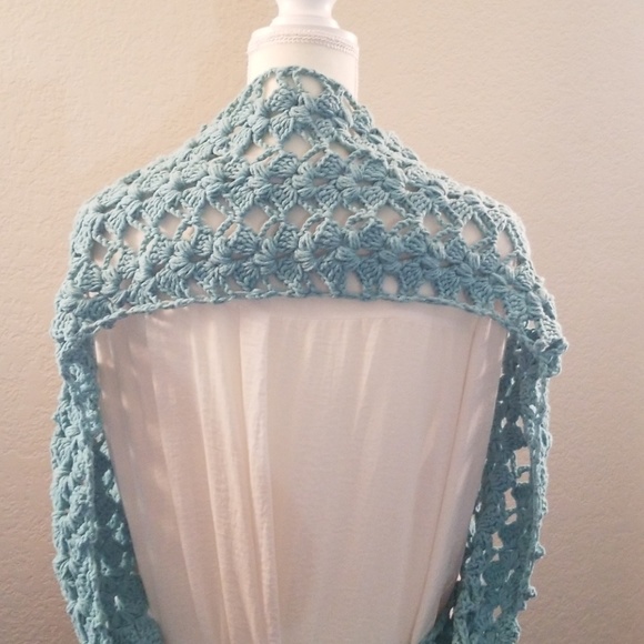 Handmade versatile infinity scarf - Picture 5 of 6